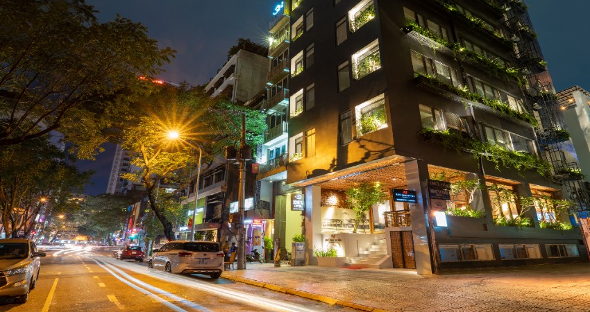 Khách sạn cách ly - Sky Gem Central Sài Gòn