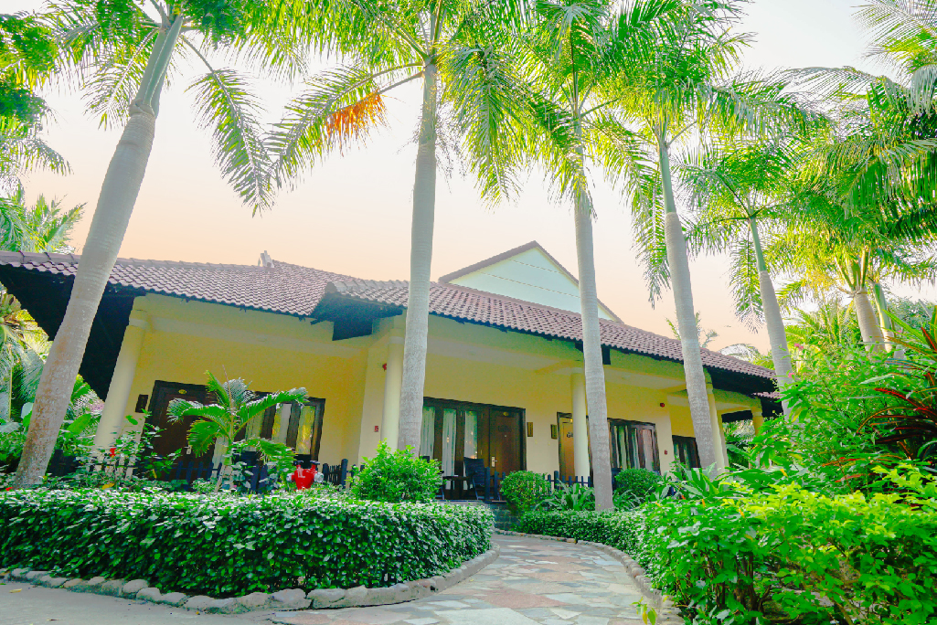 Khách sạn Diamond Bay Resort & Spa Nha Trang