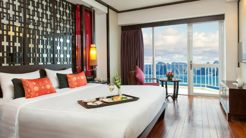 Phòng ngủ tại Khách Sạn Novotel Hạ Long Bay – Quảng Ninh
