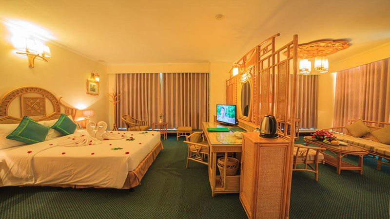 Khách sạn Green Huế