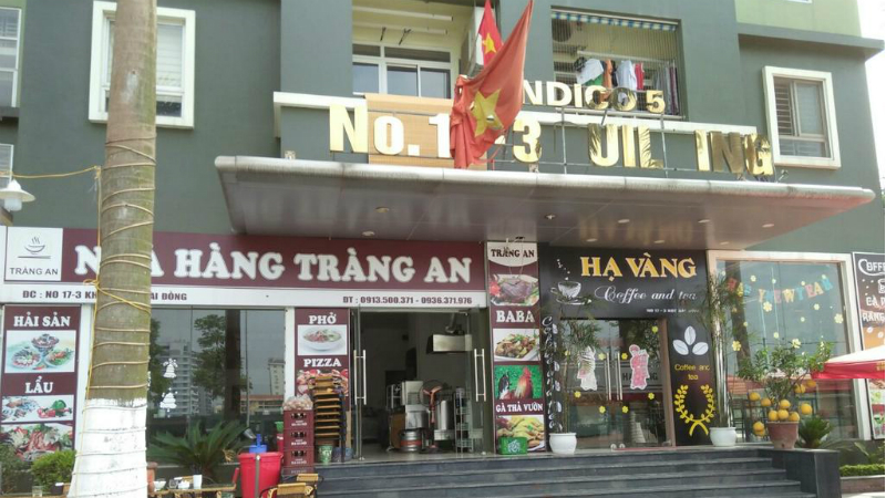 TrangOz’ BnB – Balcony Bar Suites view to Venice of Hanoi 