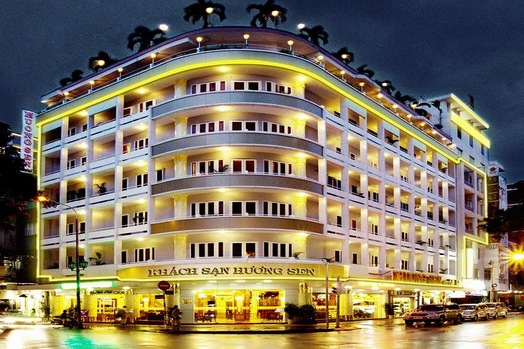 Hương Sen Hotel