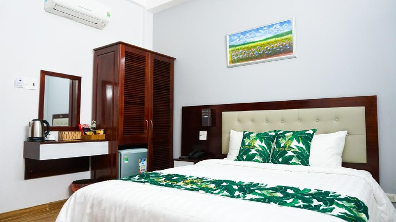 Khách sạn Flora Quy Nhơn