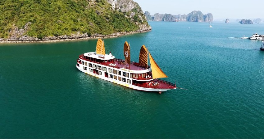 Du thuyền Emperor Cruises Ha Long