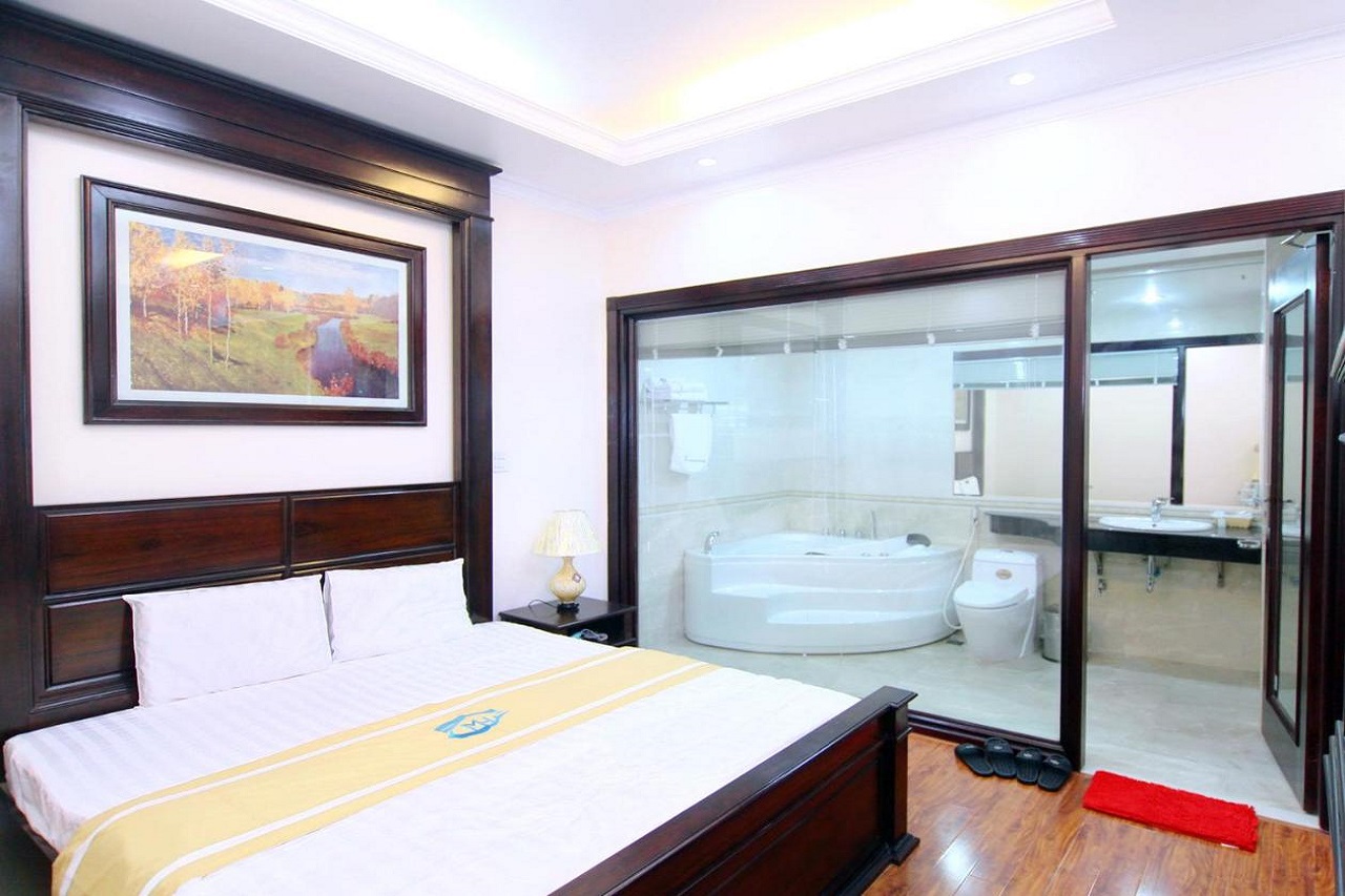 Khách sạn Lakeside 2 Nam Định
