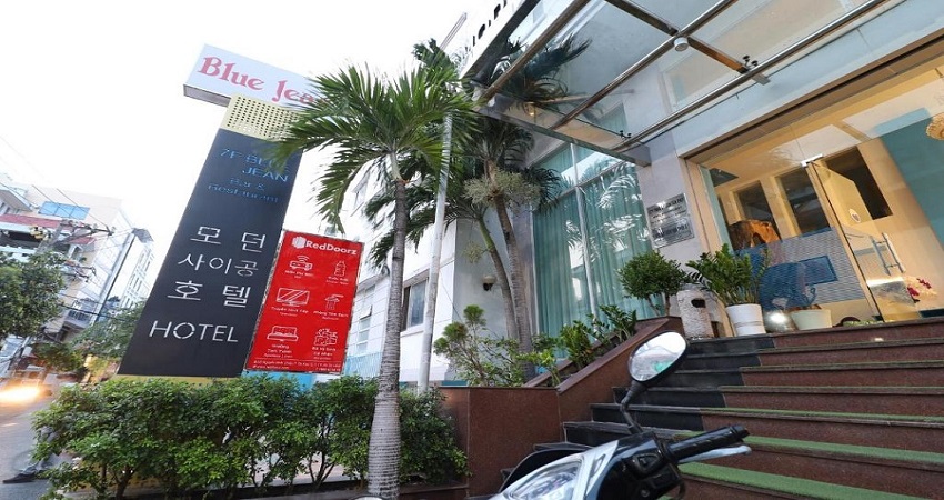 Khách sạn RedDoorz Plus near Hoang Van Thu Park 1