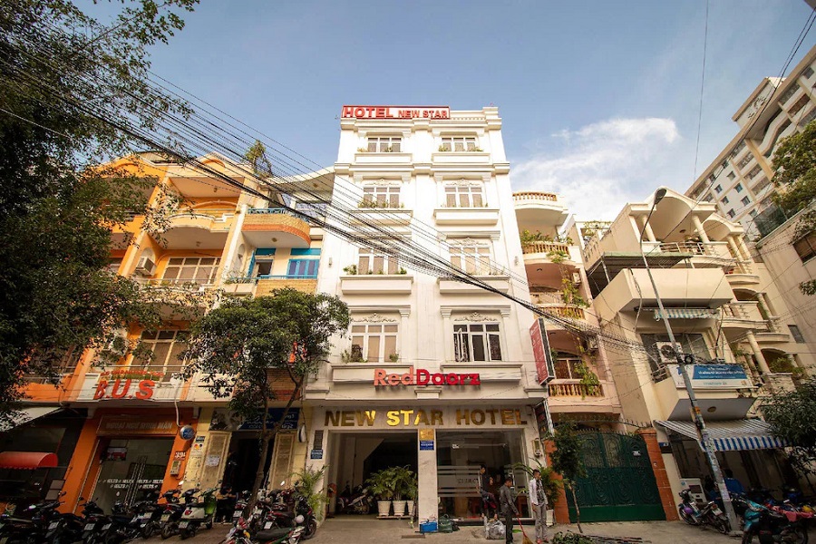 Khách sạn RedDoorz Plus near Phan Xích Long